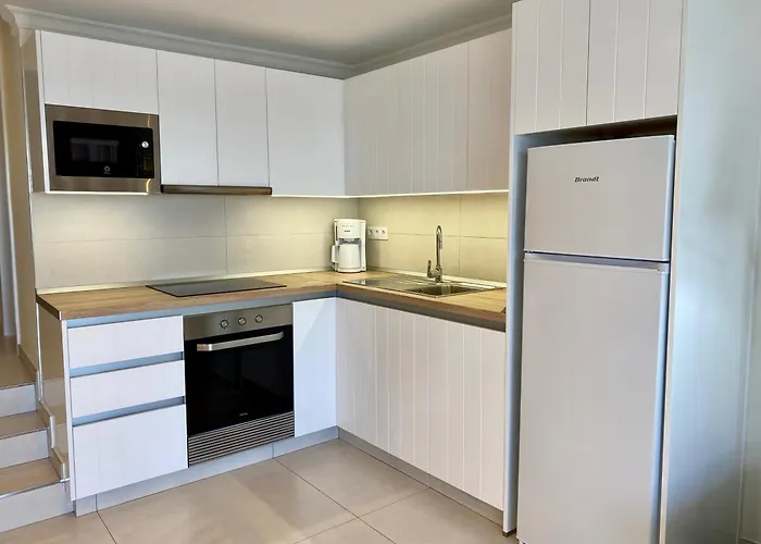 Ocean View Apartments Las Flores I